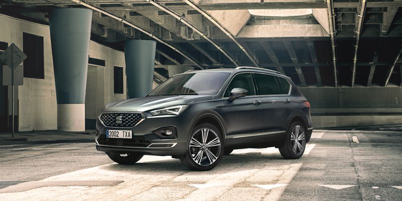 Seat Ateca üres parkolóházban