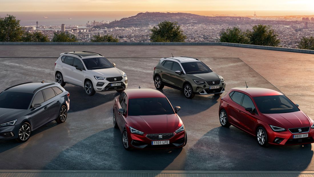 Seat modellek egy tetőteraszon