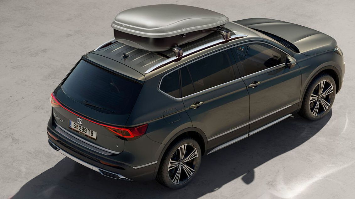 SEAT Ateca egy tetőcsomagtartóval
